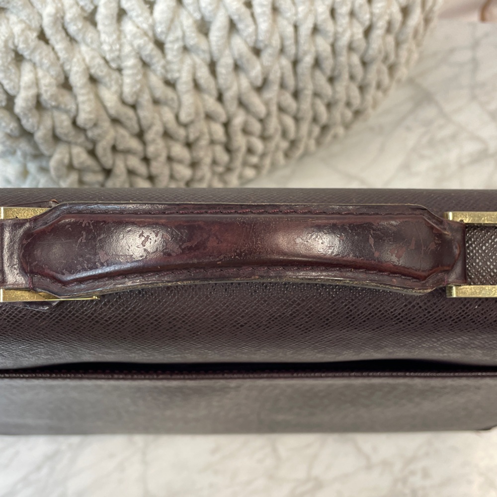 Louis Vuitton Bag - Picture 7 of 16